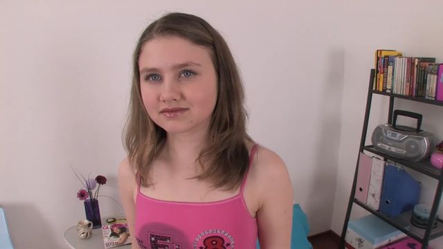 Анал с молоденькой русской секс моделью Оксаной Окладниковой