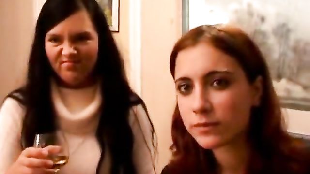 Тугие русские студенты трахнуты на хате
