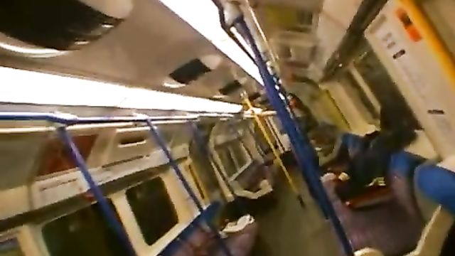 публичное порно видео в метро