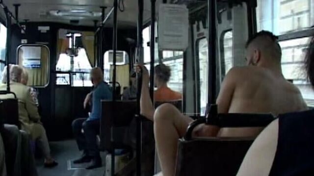 Публичное русское порно в городском автобусе