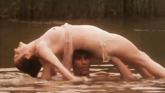 Тинто Брасс: Мотор! (1979) - эротическая комедия