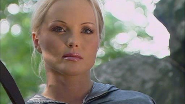 Властительница колец | Private Movies 21: Lady of the Rings (2005) с русским переводом!