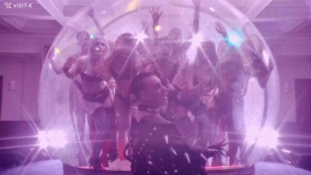 Порно клип: Lindemann (Rammstein) - Platz Eins, без цензуры [2020]