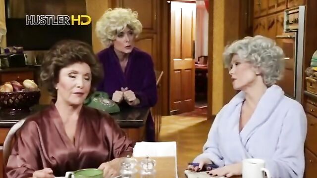 Полнометражное порно видео с заводными ненасытными старушками