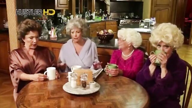 Полнометражное порно видео с заводными ненасытными старушками